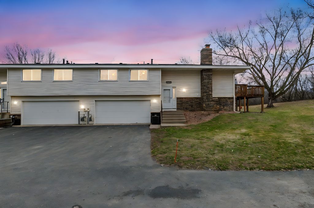 Photo of 12315 Oak Leaf Court, Burnsville, MN 55337 (MLS # 7052974)