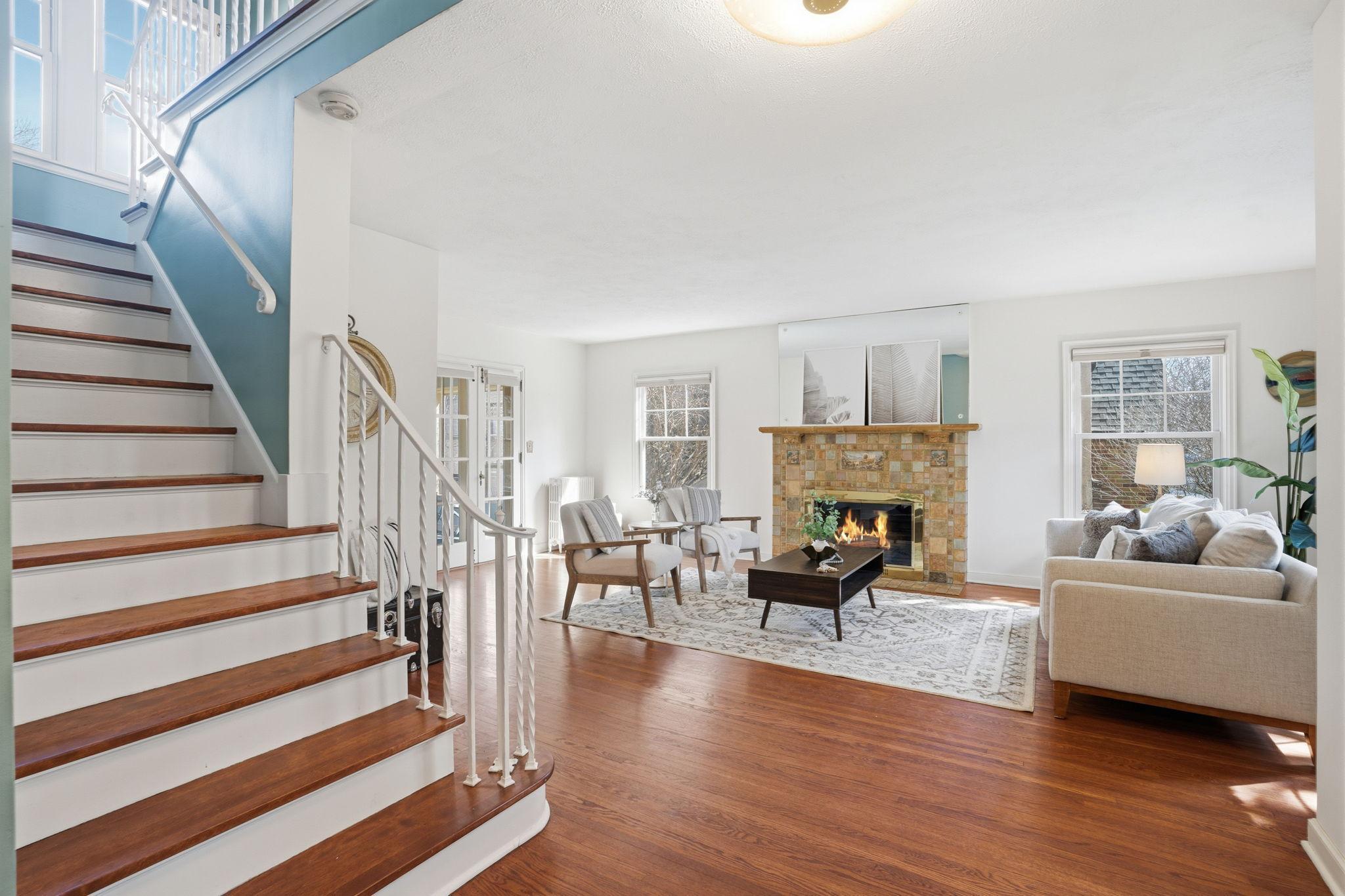 2215 Saint Anthony Parkway