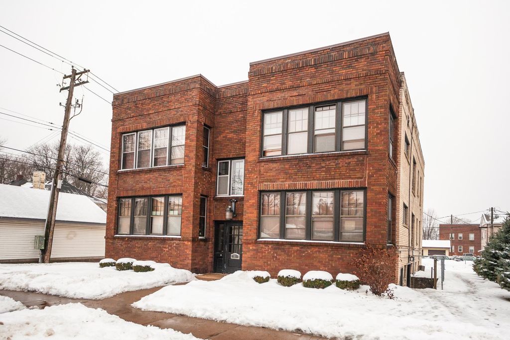 Photo of 61 Cambridge Street, Saint Paul, MN 55105 (MLS # 7006196)