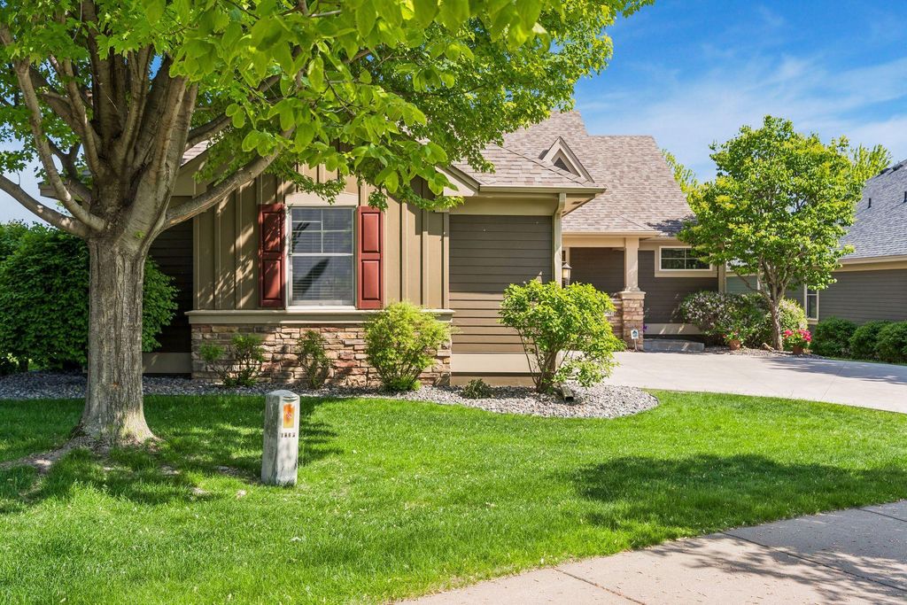 Photo of 1367 Palisade Path, Woodbury, MN 55129 (MLS # 7079369)