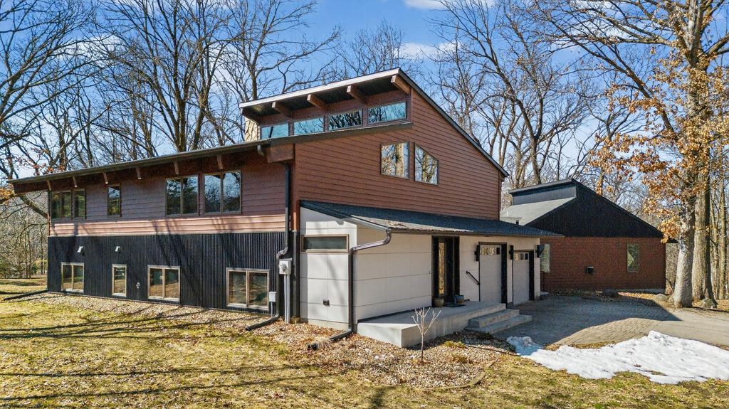 Photo of 6835 Buckthorn Drive NW, Rochester, MN 55901 (MLS # 7040811)