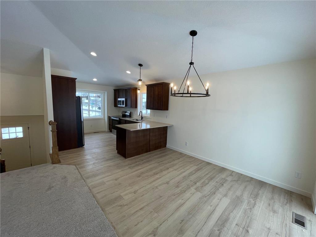 2562 341st Avenue NW