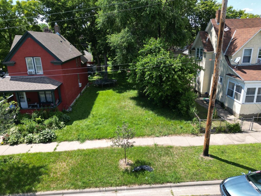 Photo of 697 Virginia Street, Saint Paul, MN 55103 (MLS # 7005417)