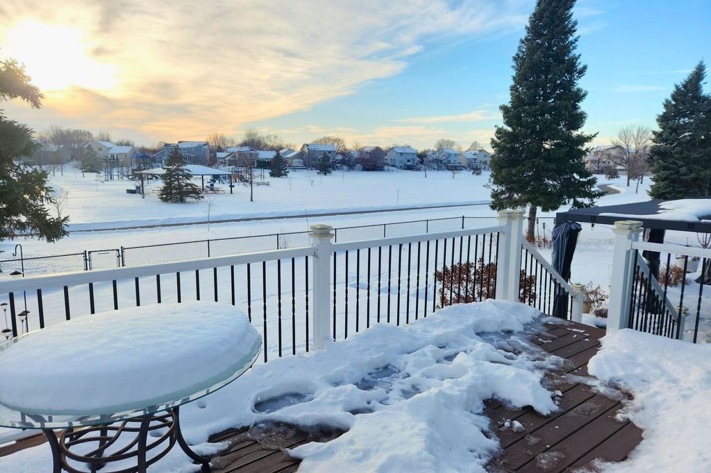 Photo of 8931 Prestwick Parkway N, Brooklyn Park, MN 55443 (MLS # 7001862)