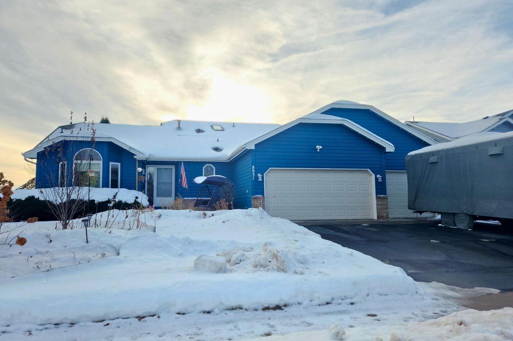 Photo of 8931 Prestwick Parkway N, Brooklyn Park, MN 55443 (MLS # 7001862)