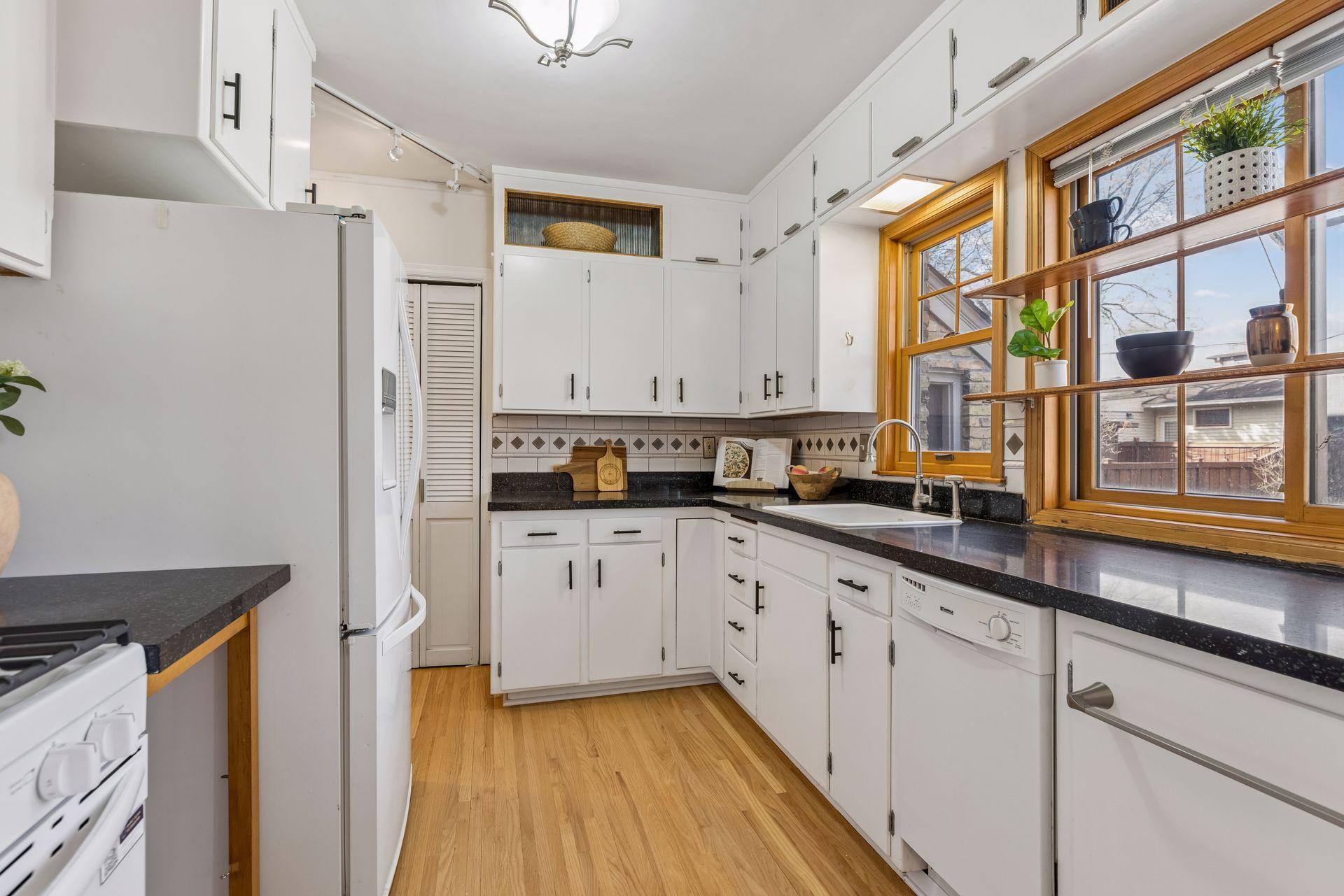 3376 Brunswick Avenue S