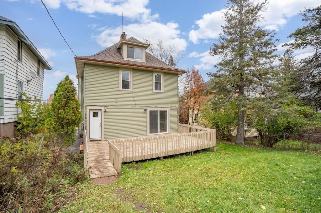 Photo of 625 Woodland Avenue, Duluth, MN 55812 (MLS # 7018003)