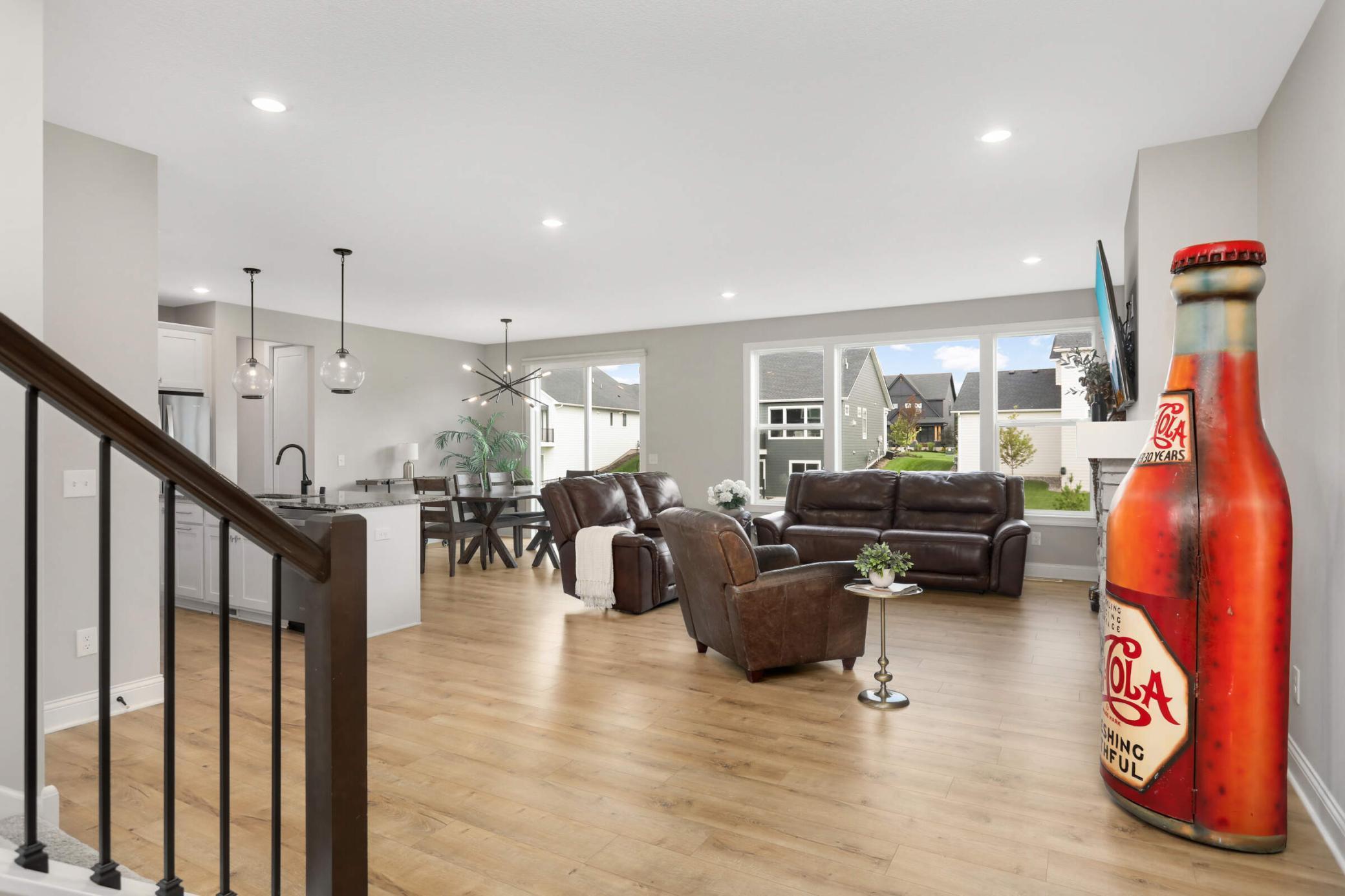 10732 39th Street N