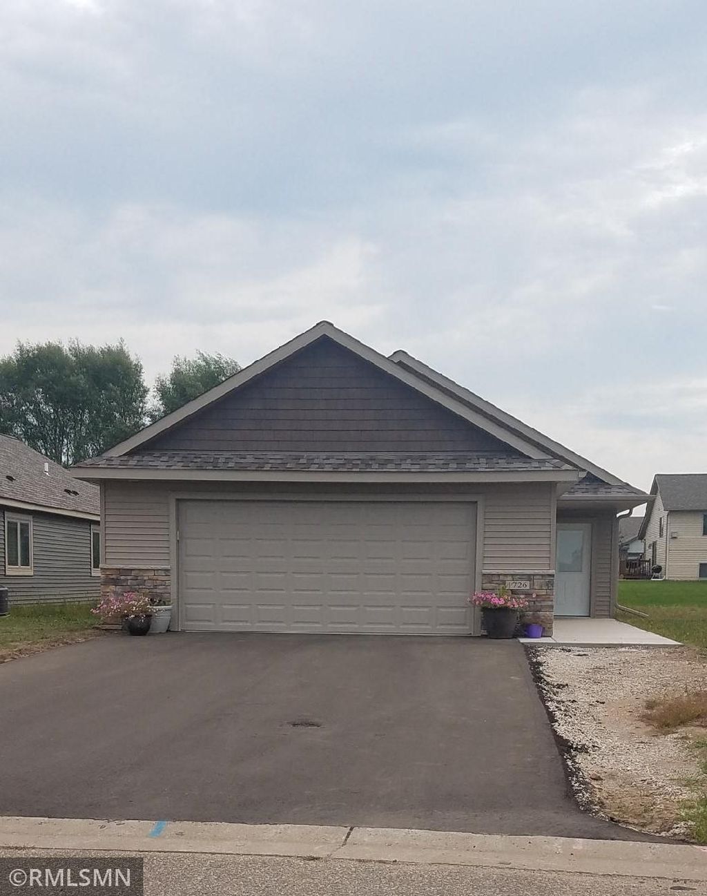 Photo of 1726 Aspen Court, New Richmond, WI 54017 (MLS # 7044572)