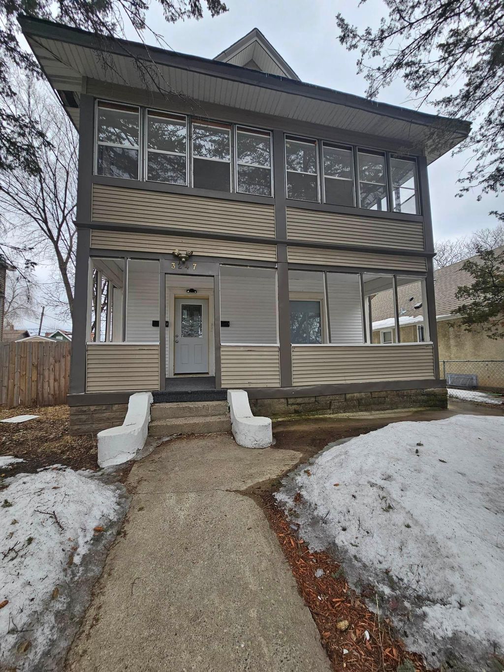 Photo of 3247 Aldrich Avenue N, Minneapolis, MN 55412 (MLS # 7058073)