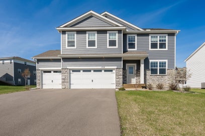 1716 Rainier Drive Shakopee MN 55379