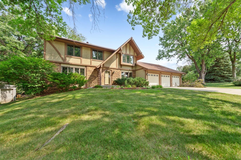 Photo of 14613 Carriage Lane, Burnsville, MN 55306 (MLS # 7127469)