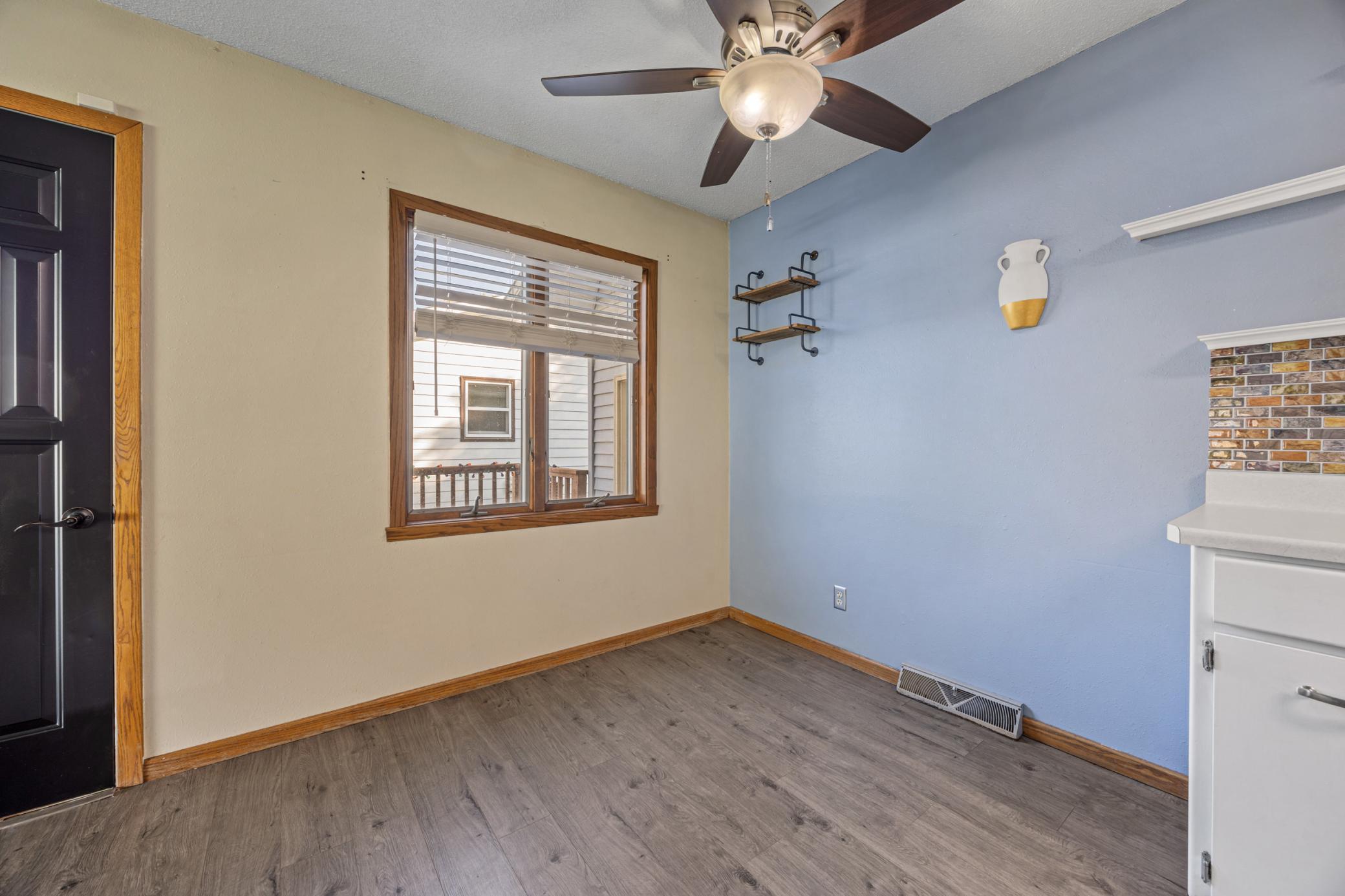 Fargo, North Dakota 58103, United States, 3 Bedrooms Bedrooms, ,2 BathroomsBathrooms,Residential,Active,250166