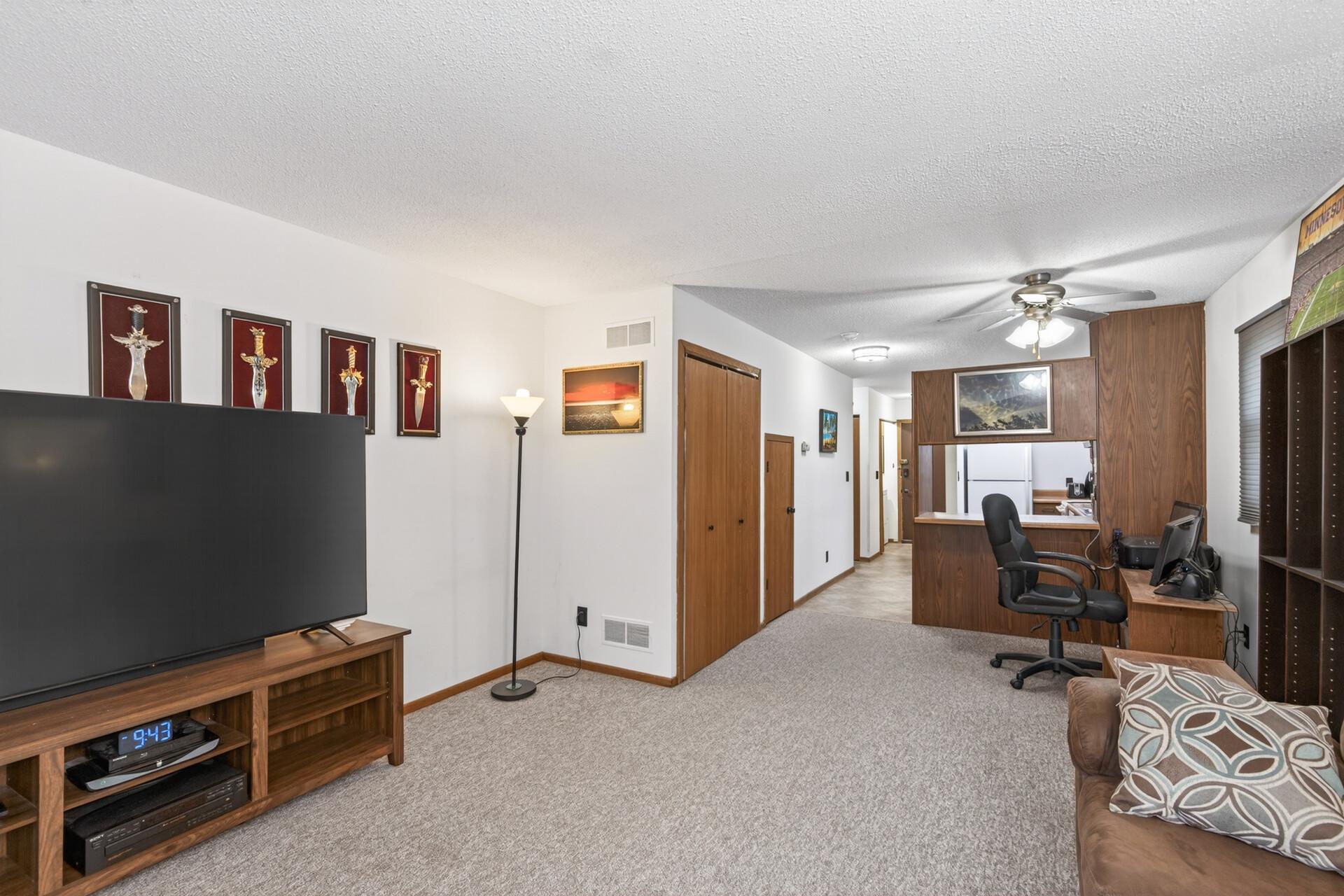 852 Woodgate Drive 216
