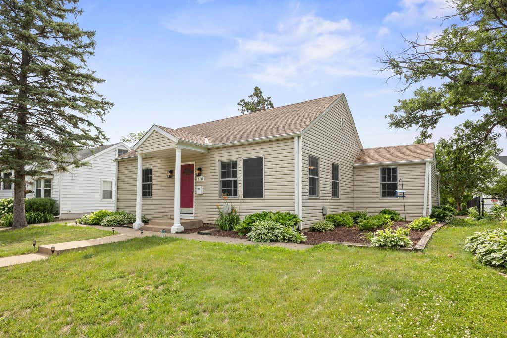 Photo of 5709 W Lake Street, Saint Louis Park, MN 55416 (MLS # 7098667)