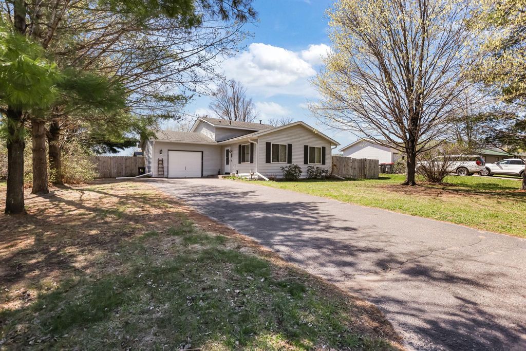 Photo of 505 Nina Street SW, Isanti, MN 55040 (MLS # 7063521)