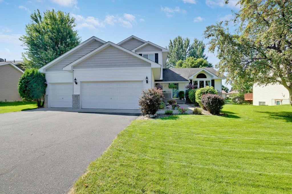 Photo of 6970 137th Lane NW, Ramsey, MN 55303 (MLS # 7019790)