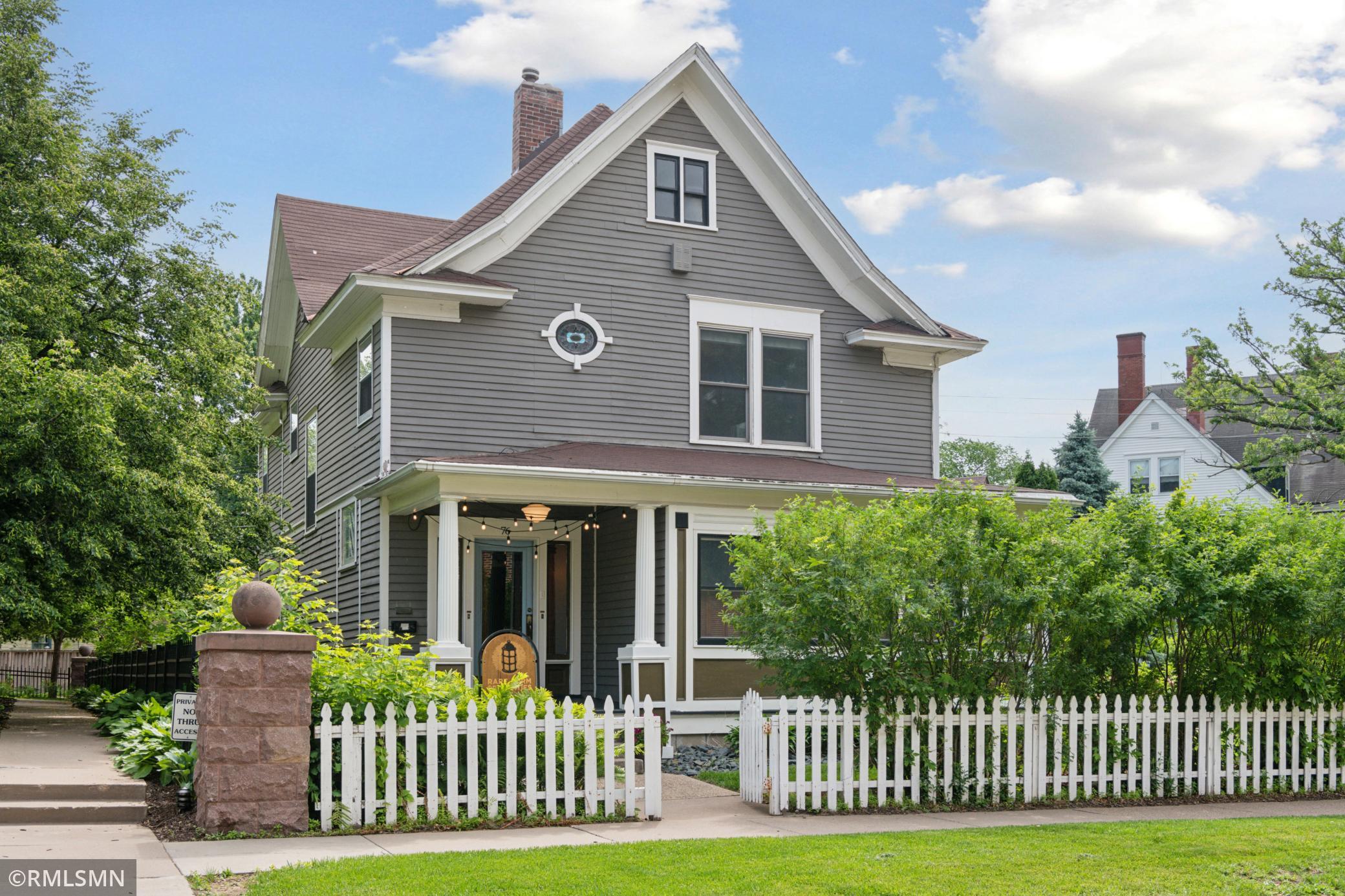 76 Western Avenue N