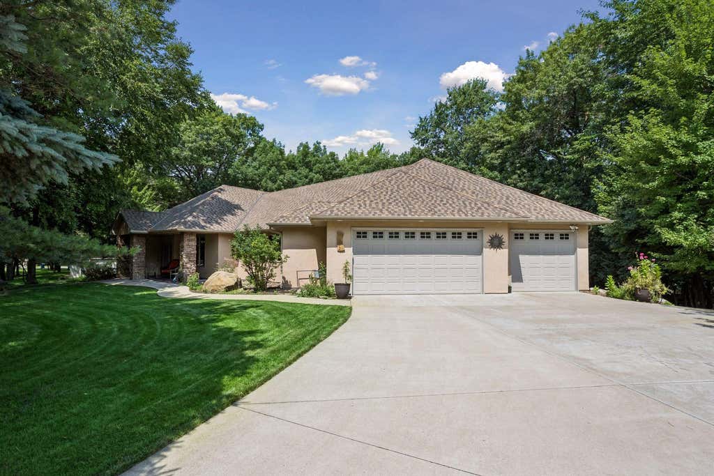 Photo of 22372 Tipton Street NW, Elk River, MN 55330 (MLS # 7120391)