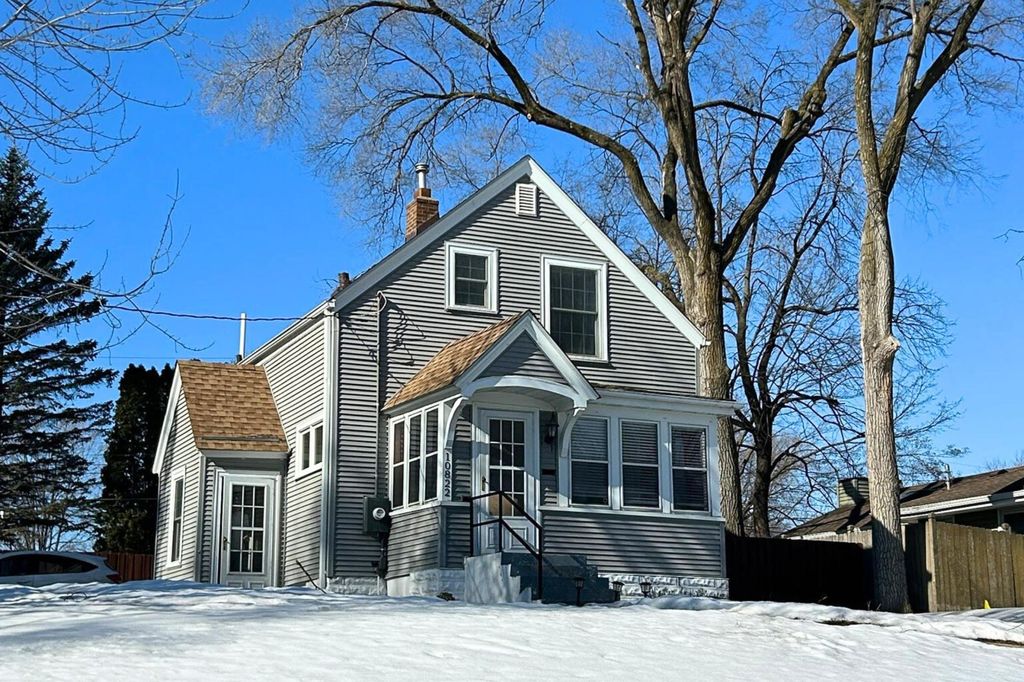 Photo of 10822 Xerxes Avenue S, Bloomington, MN 55431 (MLS # 7015968)