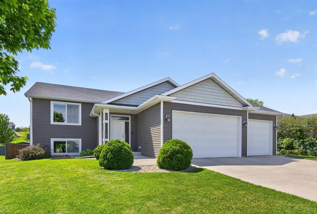 Photo of 810 8th Avenue SW, Pine Island, MN 55963 (MLS # 7080496)