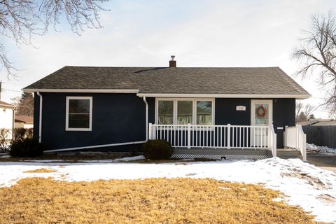 Photo of 332 12th Avenue NE, Jamestown, ND 58401 (MLS # 7028597)