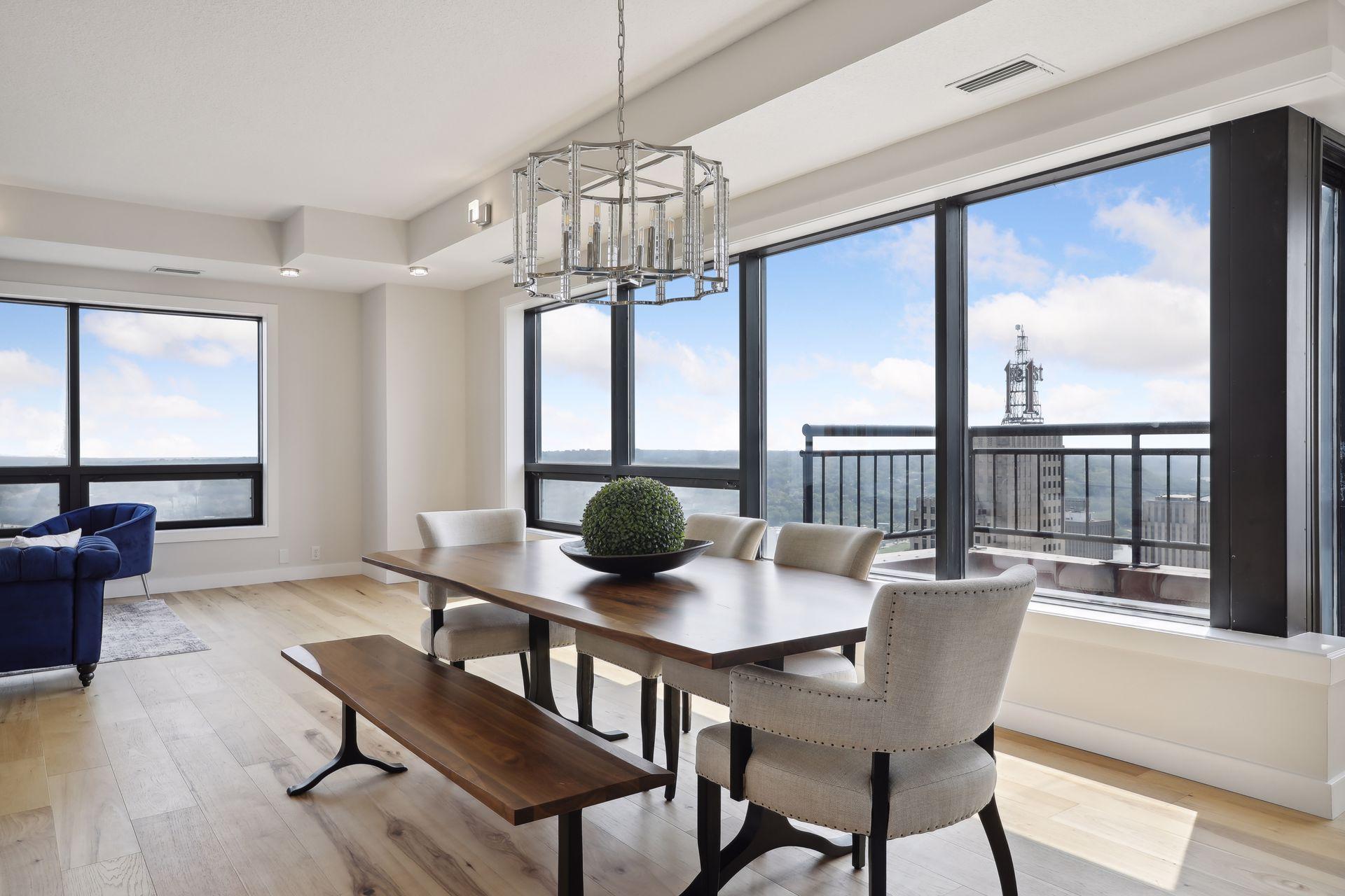 168 6th Street E 4202