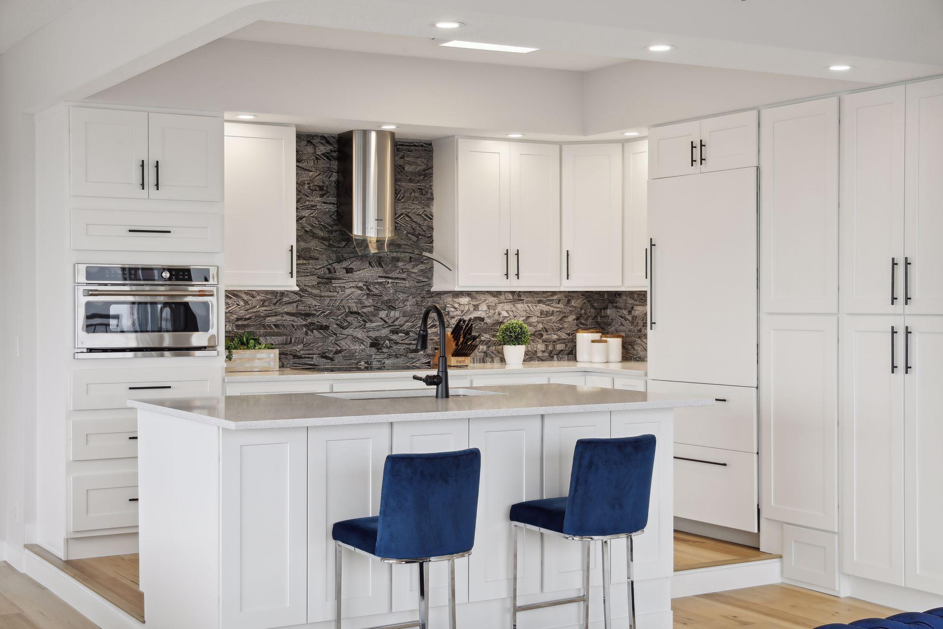 168 6th Street E 4202