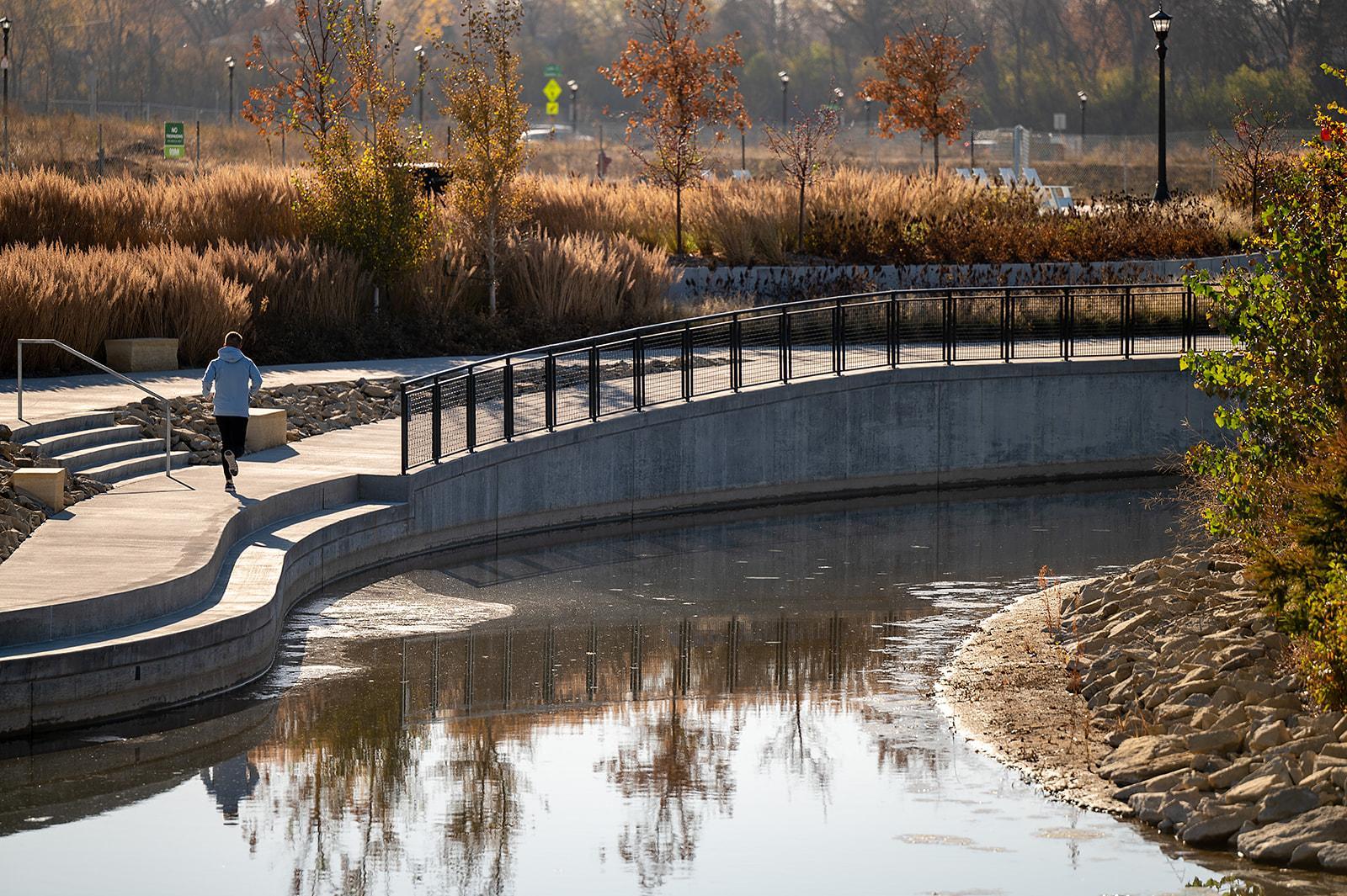 909 Mount Curve Boulevard F