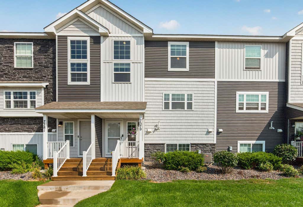 Photo of 7379 E Ramsey Parkway NW, Ramsey, MN 55303 (MLS # 7124088)