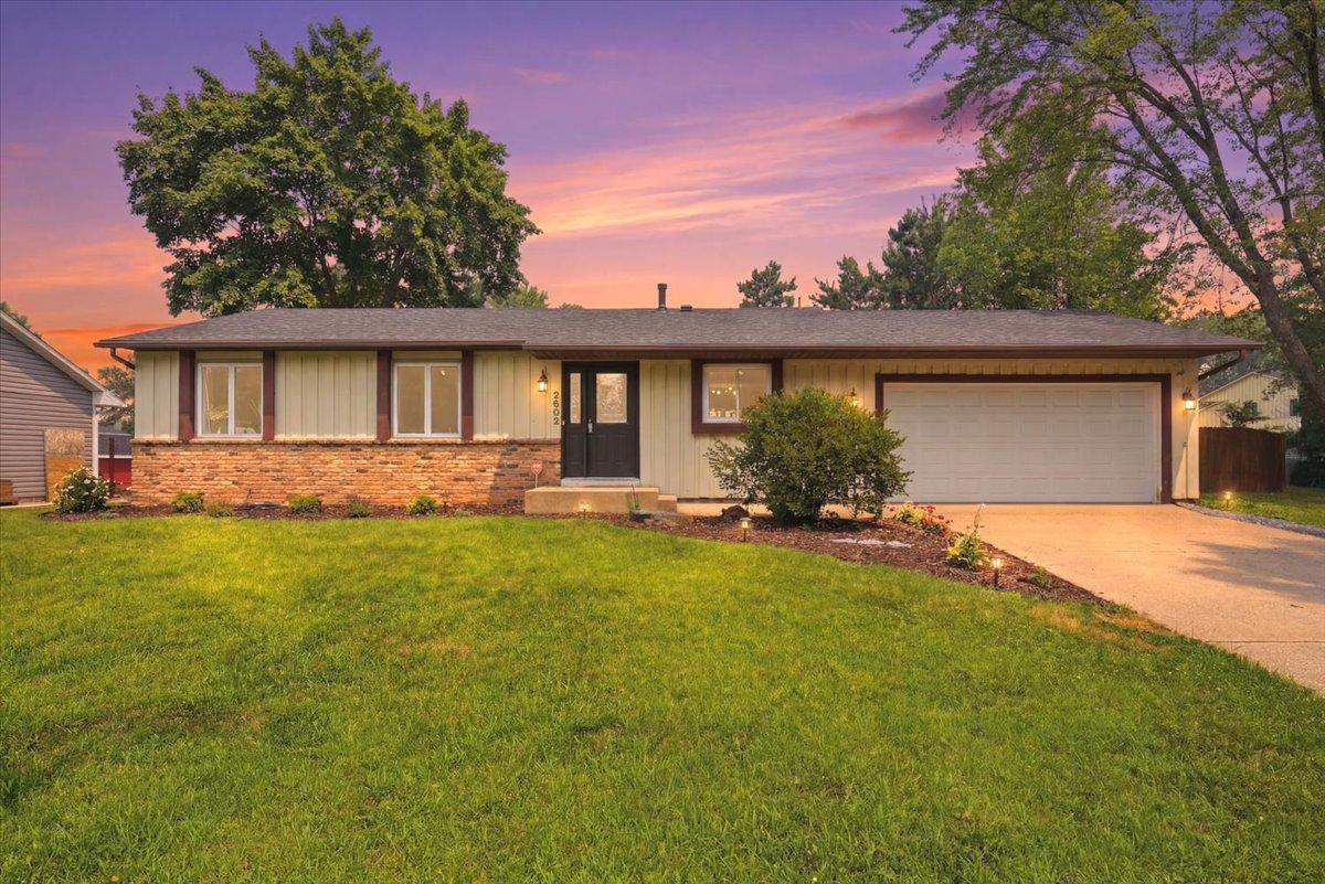 2602 Hawthorne Lane