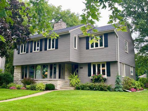 Photo of 602 6th Avenue SW, Austin, MN 55912 (MLS # 6768354)