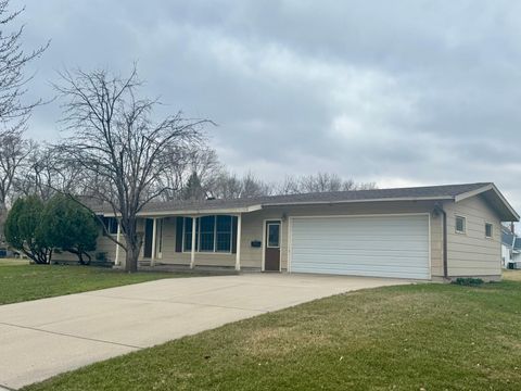 Photo of 301 S 4th Street, Olivia, MN 56277 (MLS # 7051245)
