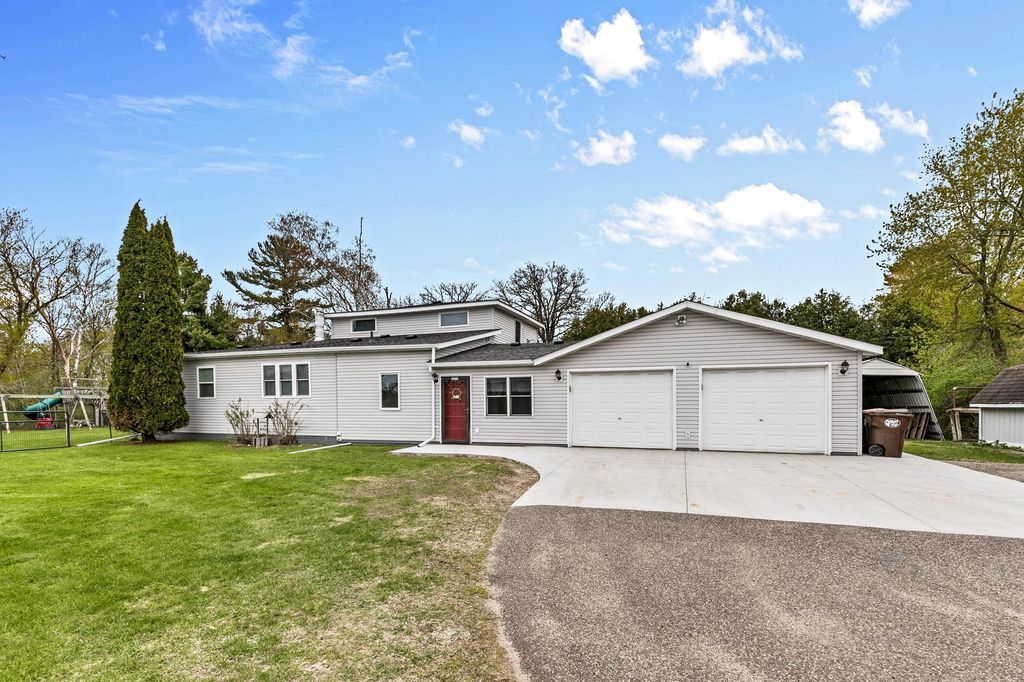Photo of 305 Main Avenue N, Braham, MN 55006 (MLS # 7073662)