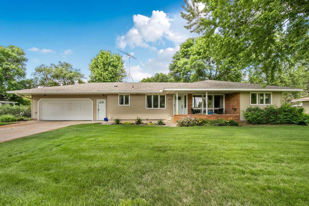 Photo of 1021 Bromo Avenue, Saint Cloud, MN 56303 (MLS # 7098861)