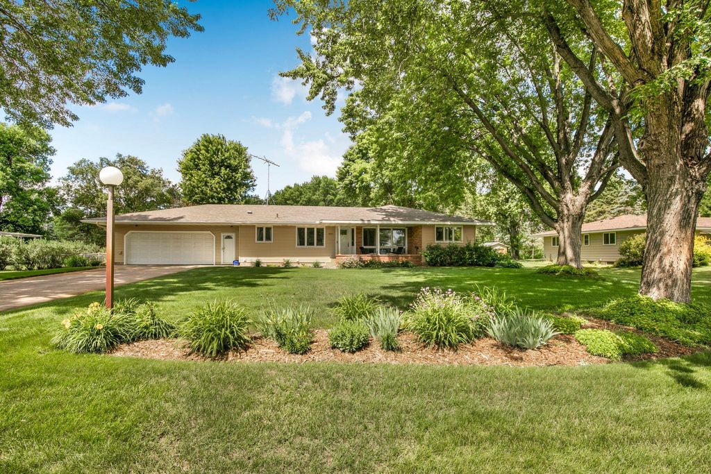Photo of 1021 Bromo Avenue, Saint Cloud, MN 56303 (MLS # 7098861)