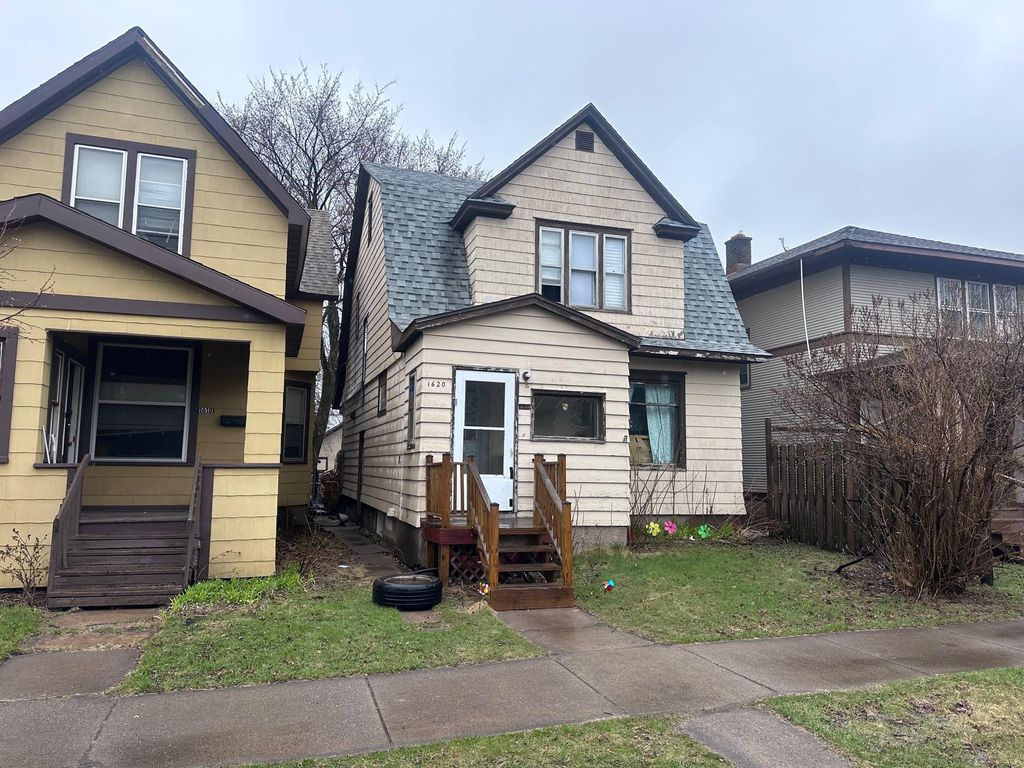 Photo of 1620 Banks Avenue, Superior, WI 54880 (MLS # 6706733)