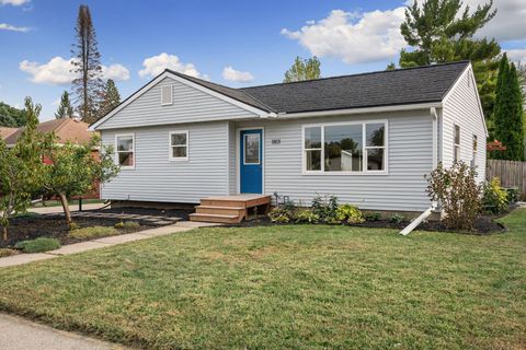 Photo of 1801 4th Avenue NW, Austin, MN 55912 (MLS # 6798171)