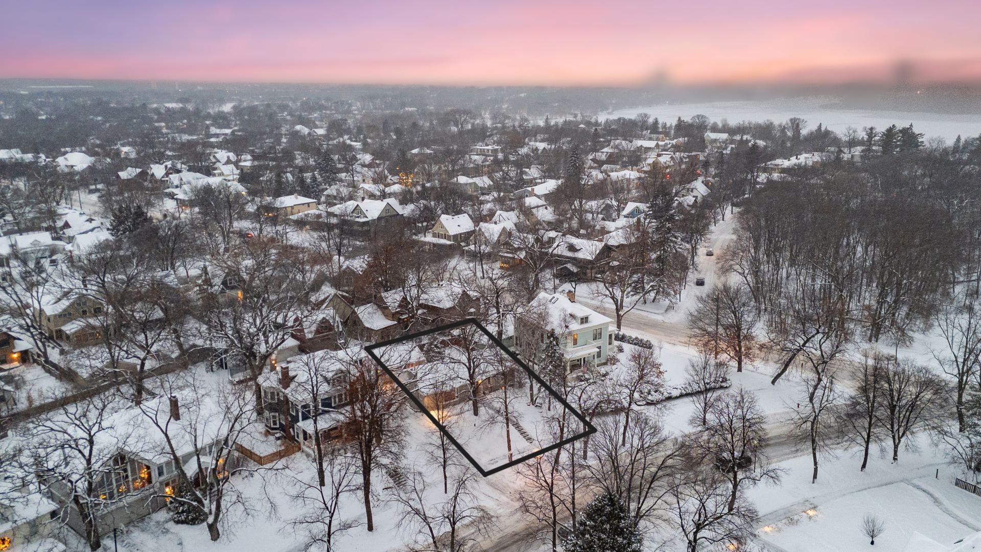 4012 Linden Hills Boulevard