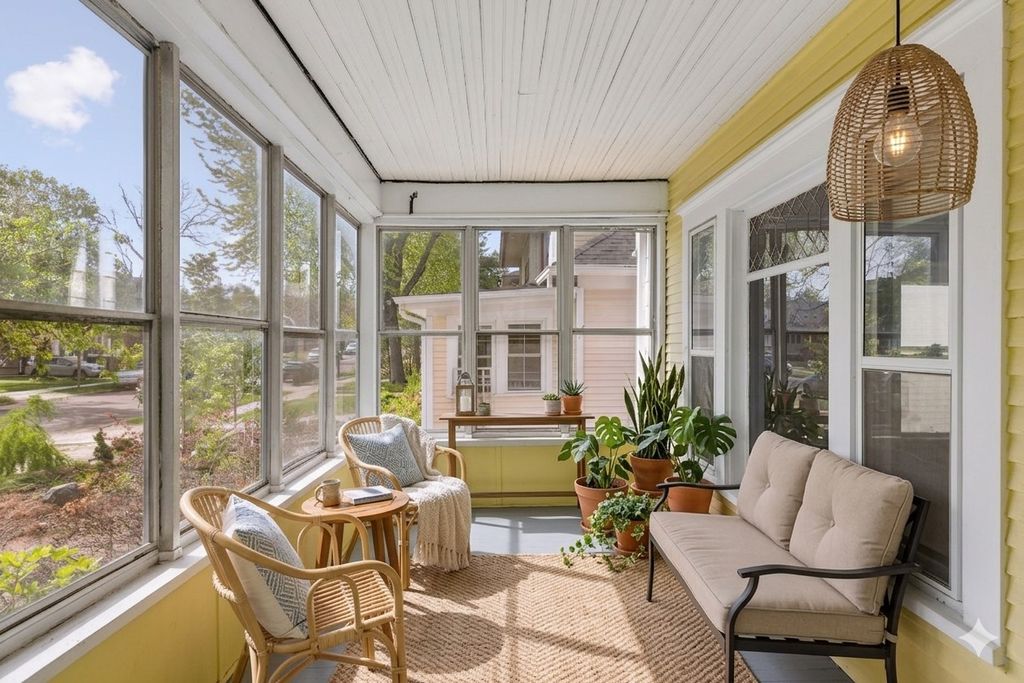 Photo of 3920 Aldrich Avenue S, Minneapolis, MN 55409 (MLS # 7056674)