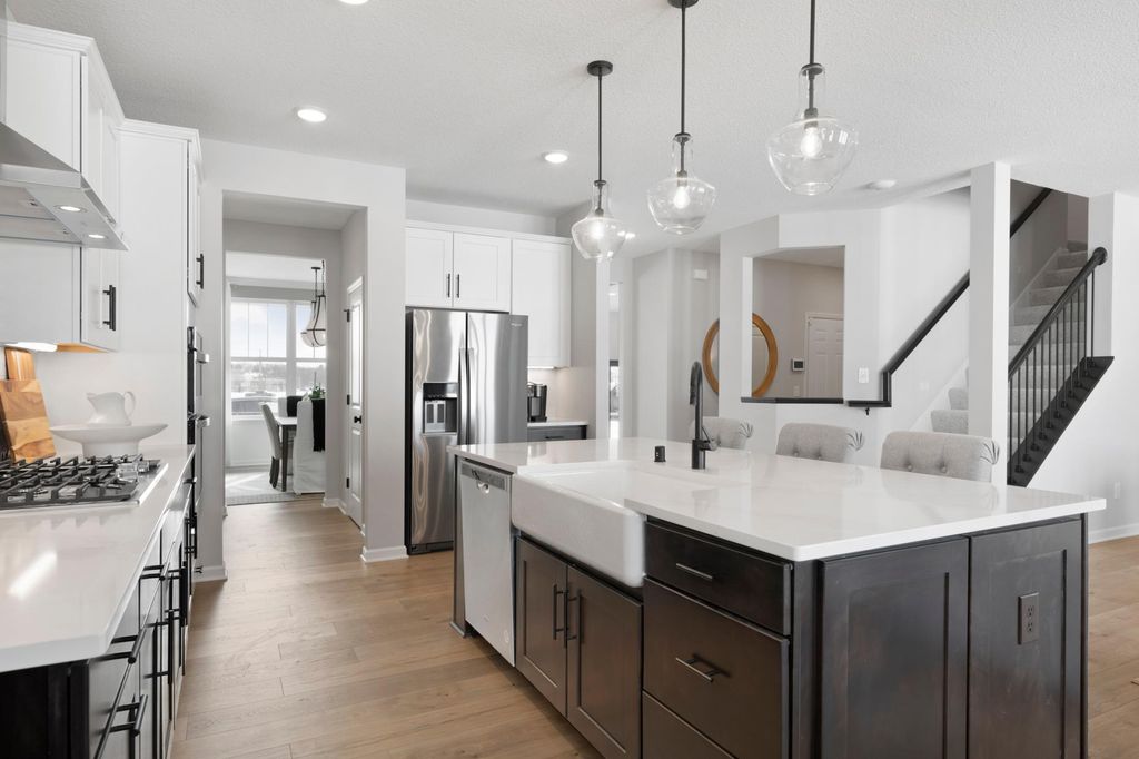 Photo of 6304 Highland Hills Boulevard S, Cottage Grove, MN 55016 (MLS # 7028550)