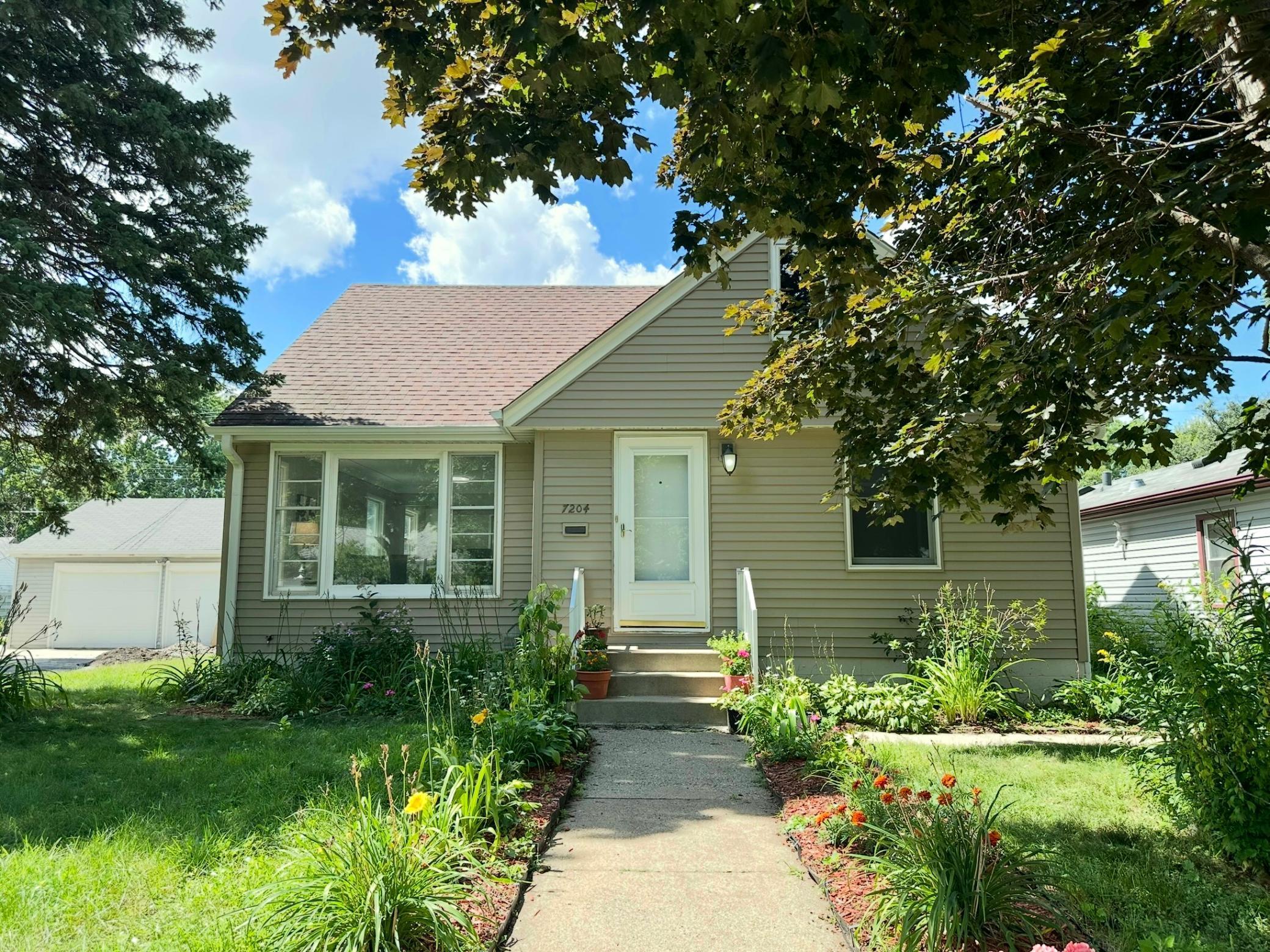 7204 Harriet Avenue