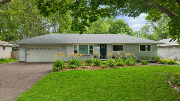 124 HARRINGTON DR, LONG LAKE, MN 55356 - Image bf74438f1c8208be6649790a00a3a28e/3307237777