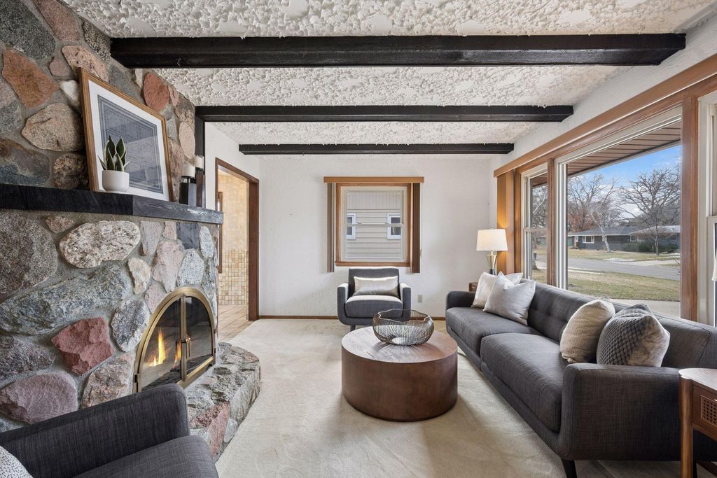 Photo of 5526 Unity Avenue N, Crystal, MN 55429 (MLS # 7029913)