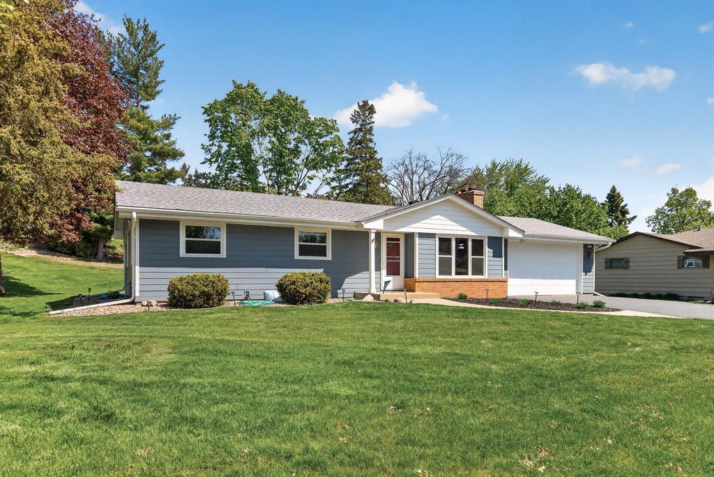 Photo of 10340 York Lane, Bloomington, MN 55431 (MLS # 7073627)
