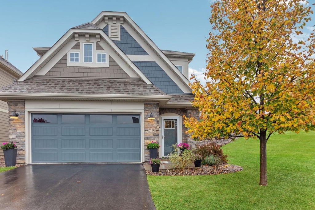 Photo of 2298 Hillcrest Drive, Hudson, WI 54016 (MLS # 7165635)