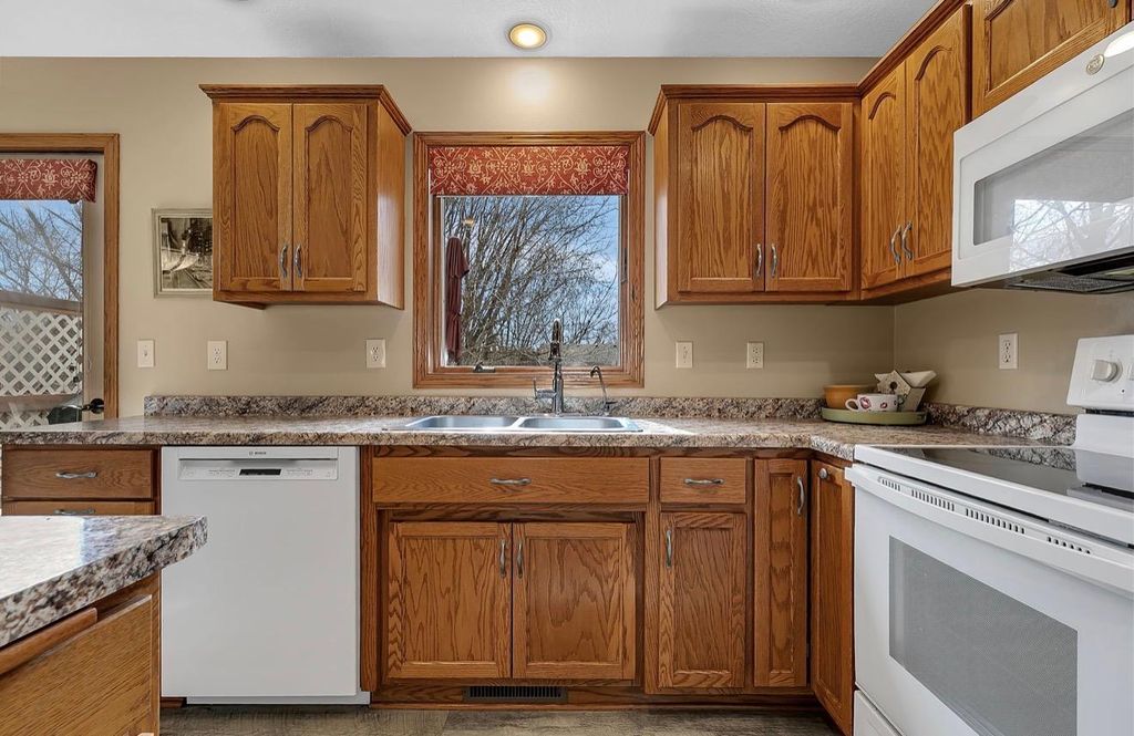 Photo of 24 Pine Tree Court, Sartell, MN 56377 (MLS # 7048403)