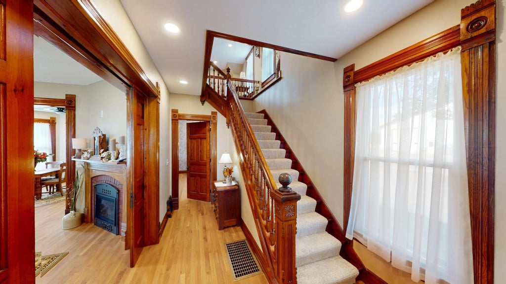 Photo of 202 Broadway S, Alden, MN 56009 (MLS # 7152217)