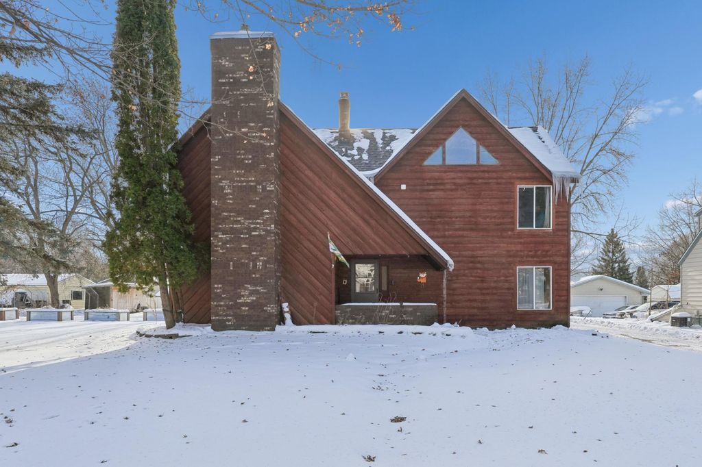 Photo of 202 W Warren Street, Roberts, WI 54023 (MLS # 7004451)