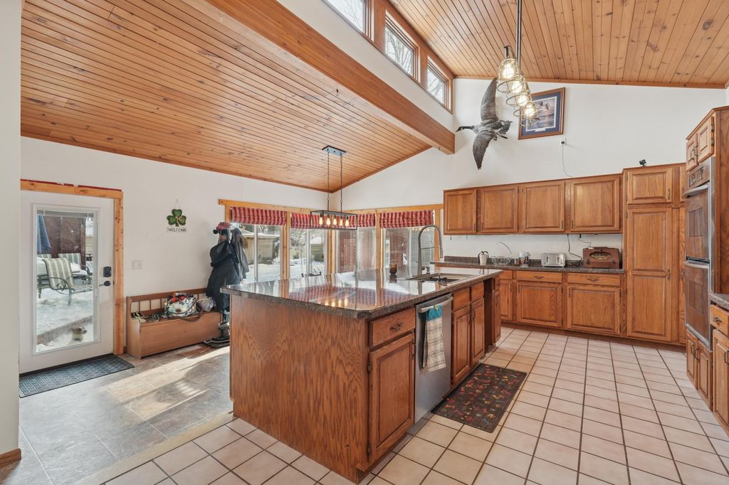 Photo of 202 W Warren Street, Roberts, WI 54023 (MLS # 7004451)